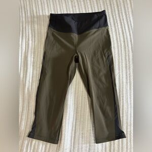 Lululemon Cropped Leggings